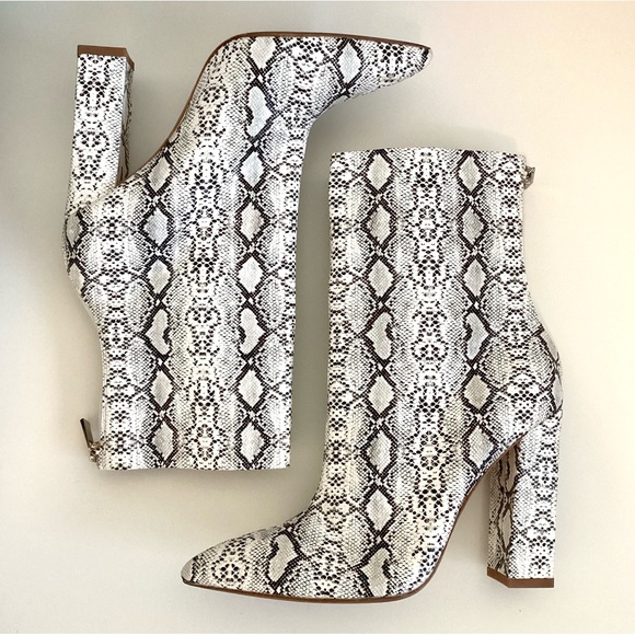 \RAYE\ Easton Snakeskin Print Booties - Picture 2 of 16